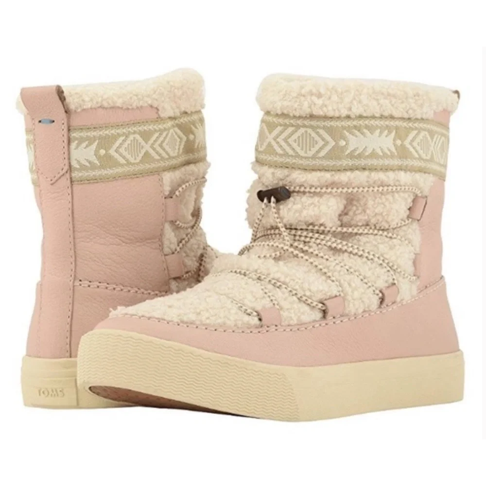 NWT Toms Alpine Boots in Dark Blush